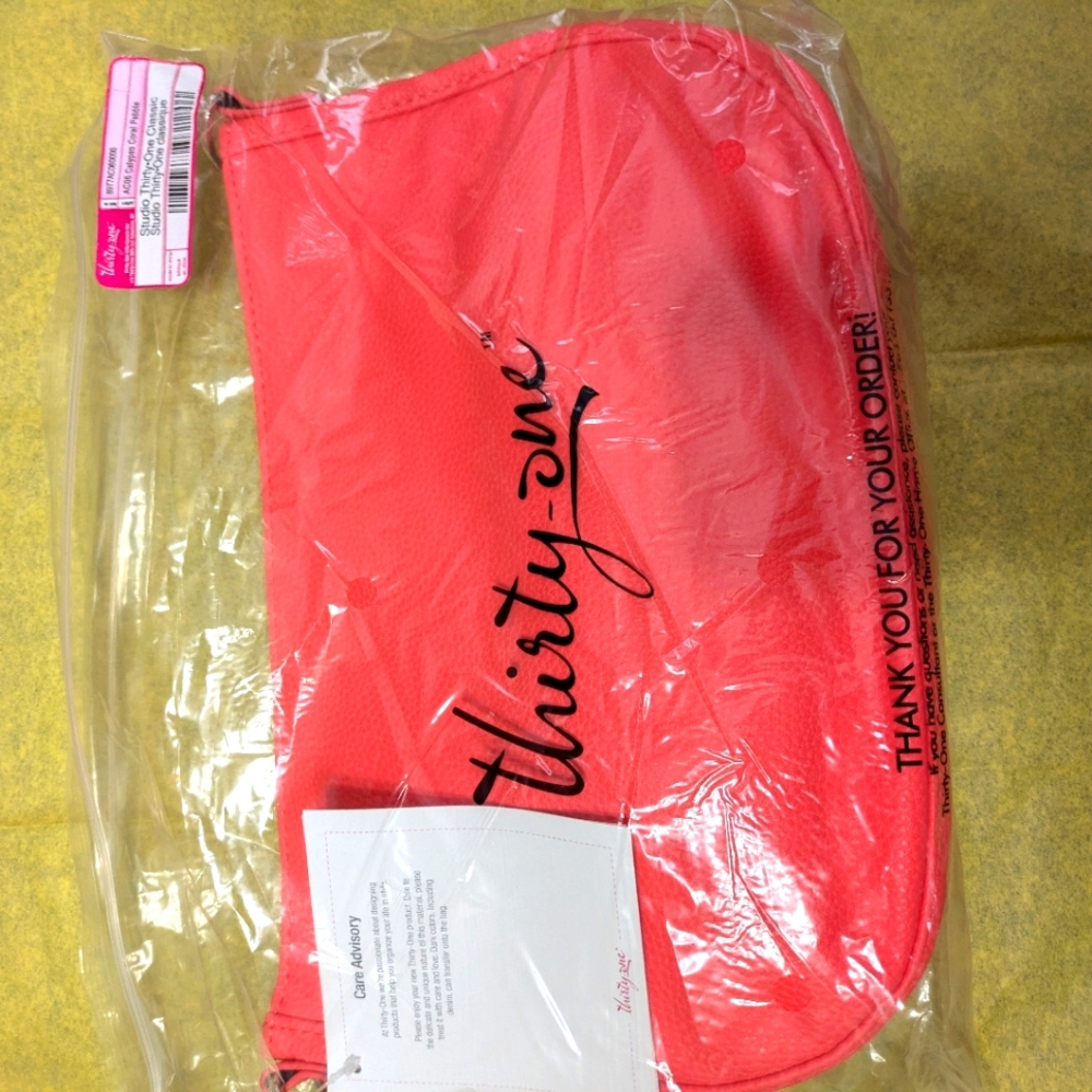 Studio Thirty-One Calypso Coral purse body, classic style